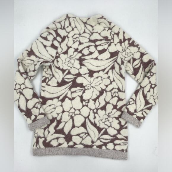 Anthropologie Meadow Rue Soft Floral Eyelash Cardigan size small cozy long - Picture 6 of 6